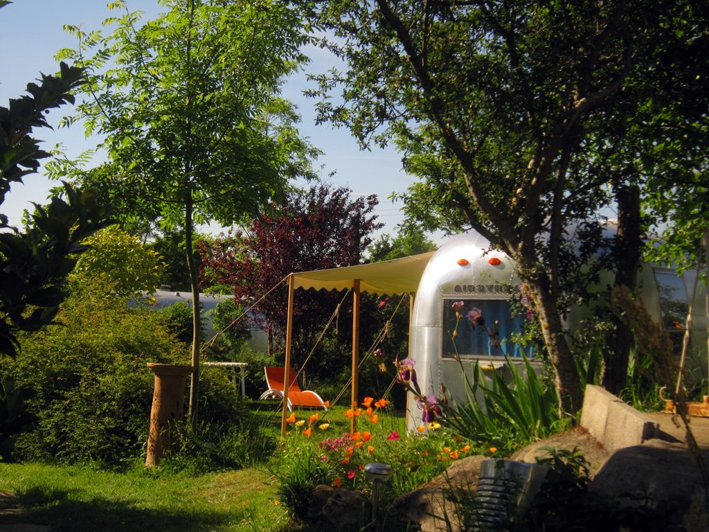 belrepayre airstream retro trailer park summer time